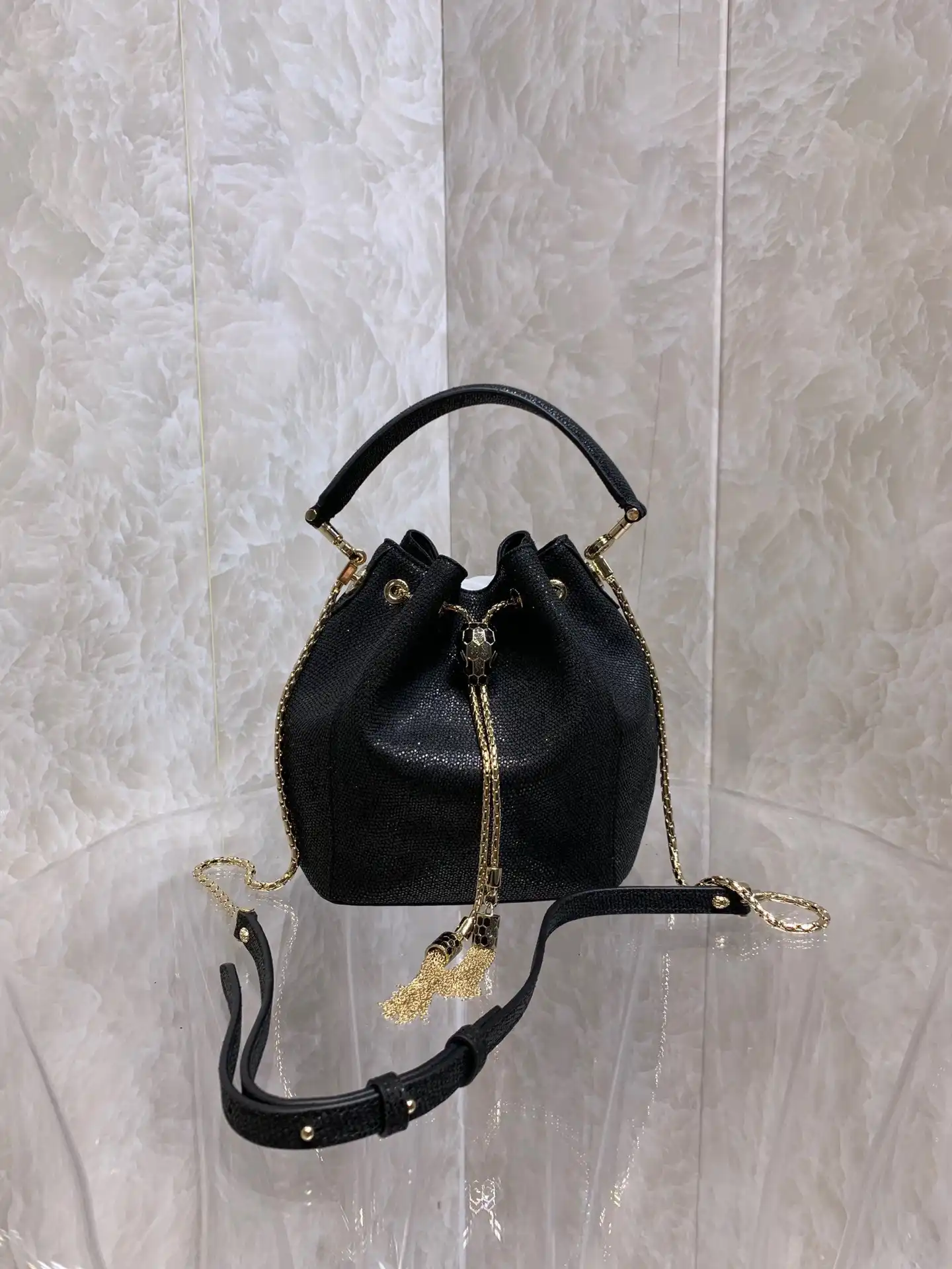 HyperPeter BVLGARI SERPENTI FOREVER BUCKET BAG 0130