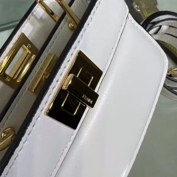 Hyper Peter FENDI Nano Peekaboo Maxi Handle 0125