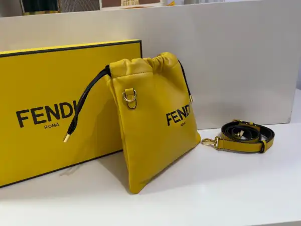 HyperPeter FENDI PACK SMALL POUCH 0124