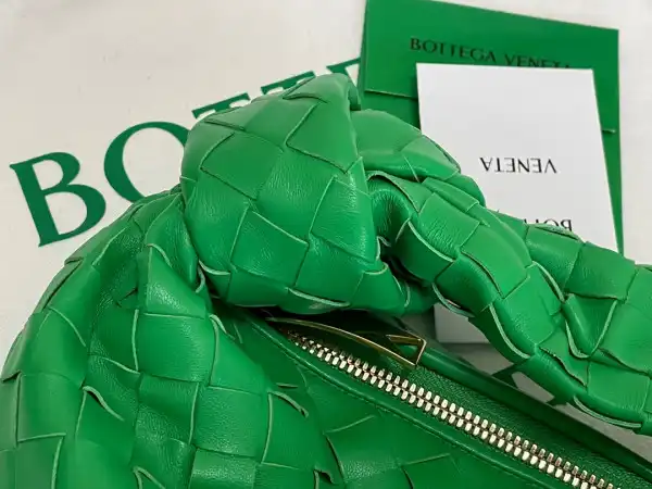 HyperPeter BOTTEGA VENETA MINI JODIE 0129