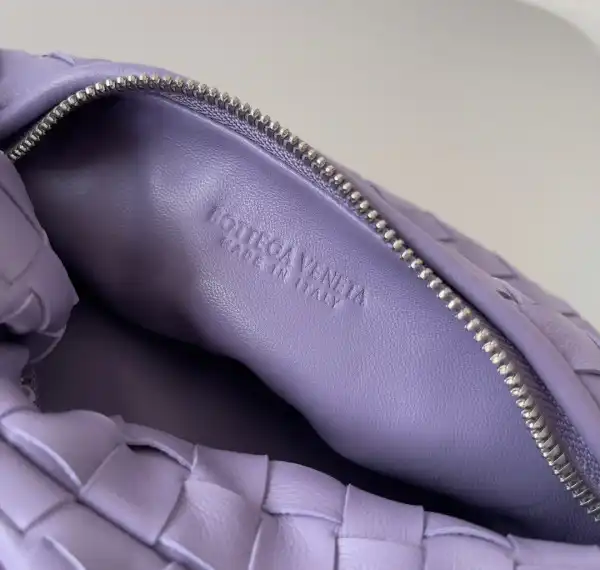 Hyper Peter BOTTEGA VENETA MINI JODIE 0129