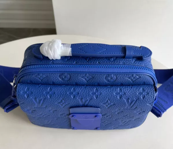 HyperPeter LOUIS VUITTON S LOCK MESSENGER 0117