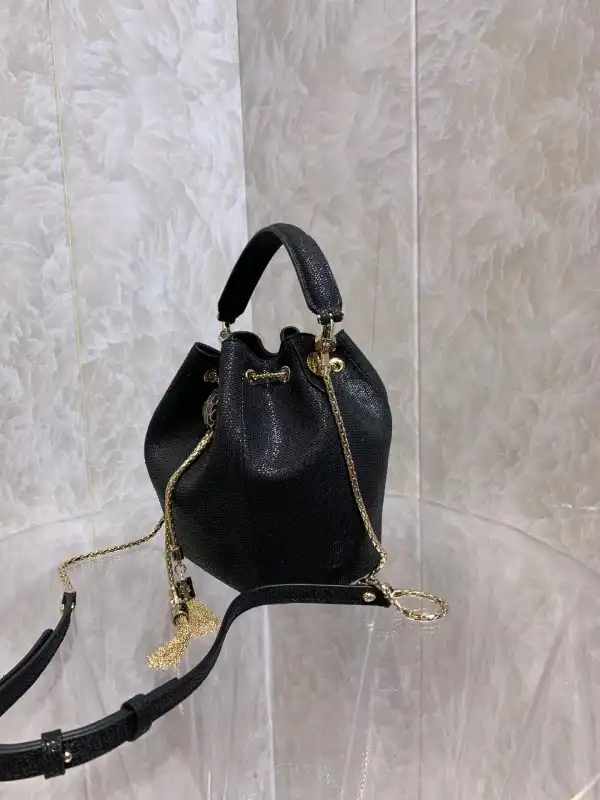 HyperPeter BVLGARI SERPENTI FOREVER BUCKET BAG 0130