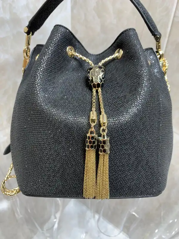 HyperPeter BVLGARI SERPENTI FOREVER BUCKET BAG 0130