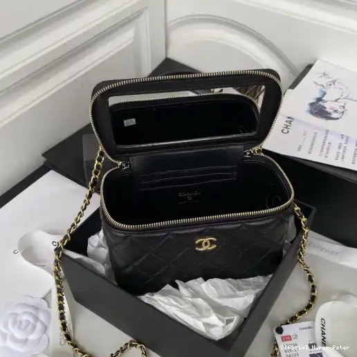 HyperPeter VANITY CHANEL WITH CHAIN 0210