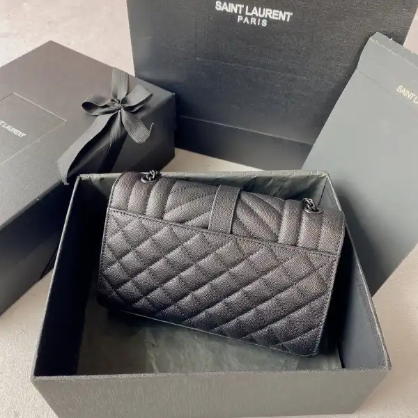 HyperPeter YSL ENVELOPE SMALL BAG 0206