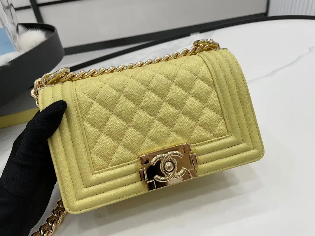 Hyper Peter CHANEL BOY BAG 0204