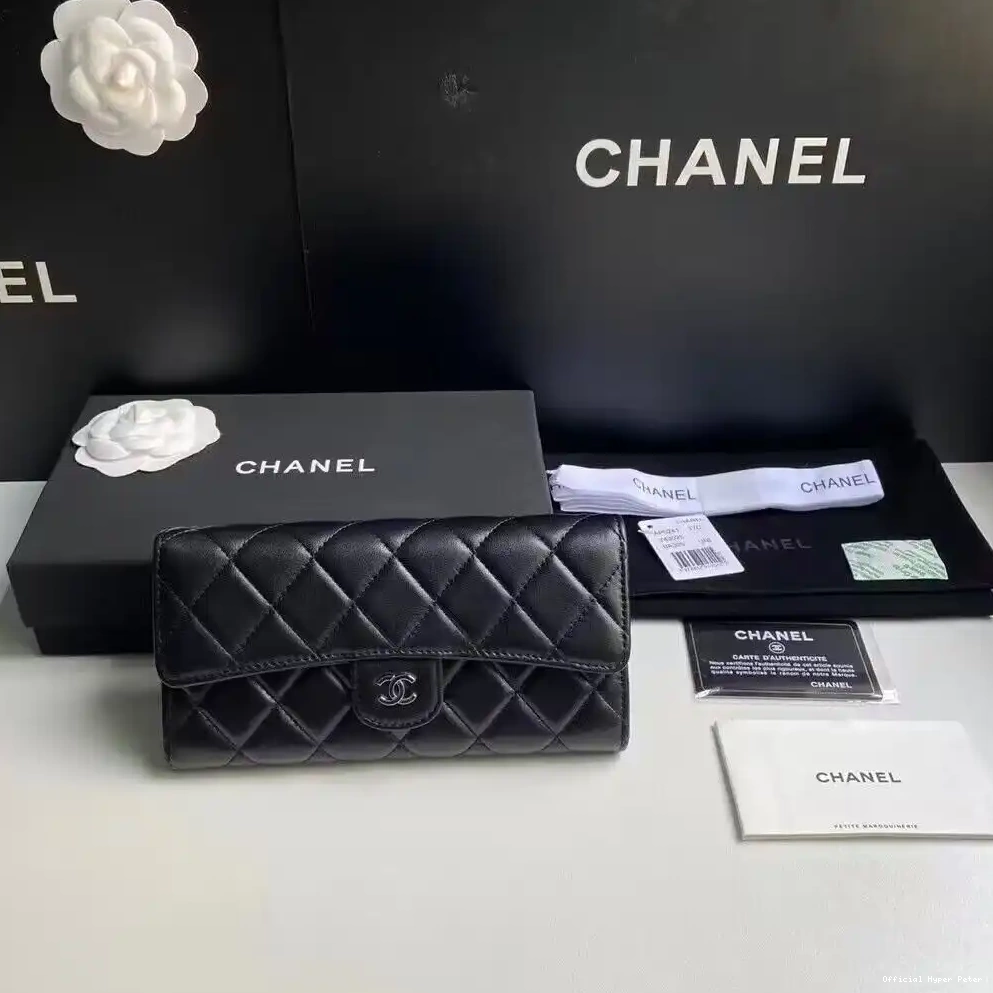 Hyper Peter CHANEL WALLET 0213