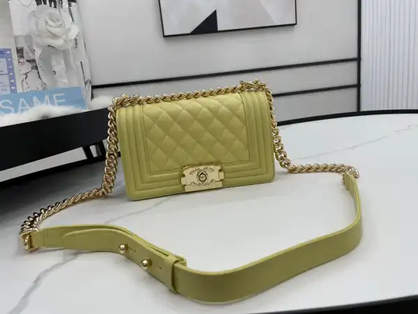 Hyper Peter CHANEL BOY BAG 0204