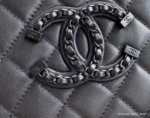 Hyper Peter CASE VANITY CHANEL 0213