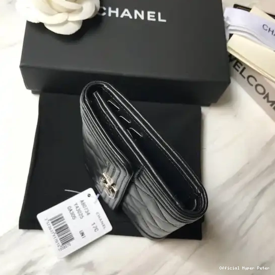 Hyper Peter CHANEL WALLET 0210