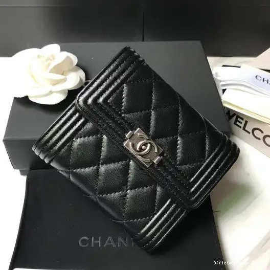 Hyper Peter CHANEL WALLET 0210