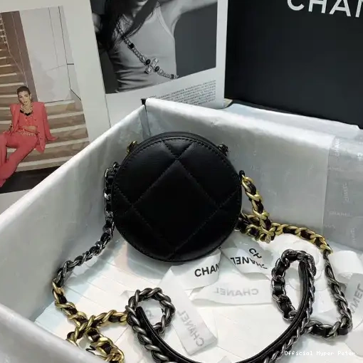 HyperPeter WITH CHANELUTCH CHANEL CHAIN 19 0210