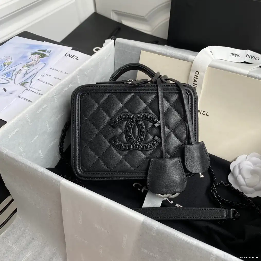 Hyper Peter CASE VANITY CHANEL 0213