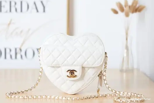 Hyper Peter BAG HEART CHANEL 0220