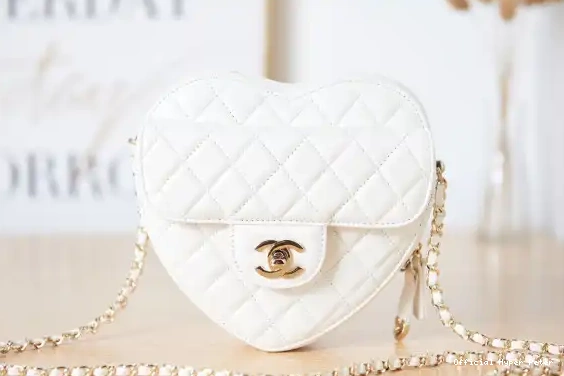 Hyper Peter BAG HEART CHANEL 0220