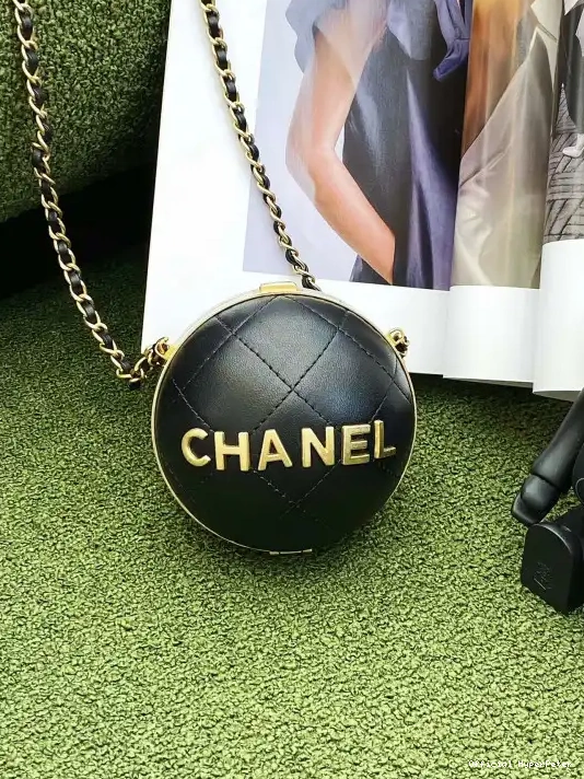 Hyper Peter SPHERE MINAUDIERE CHANEL 0220