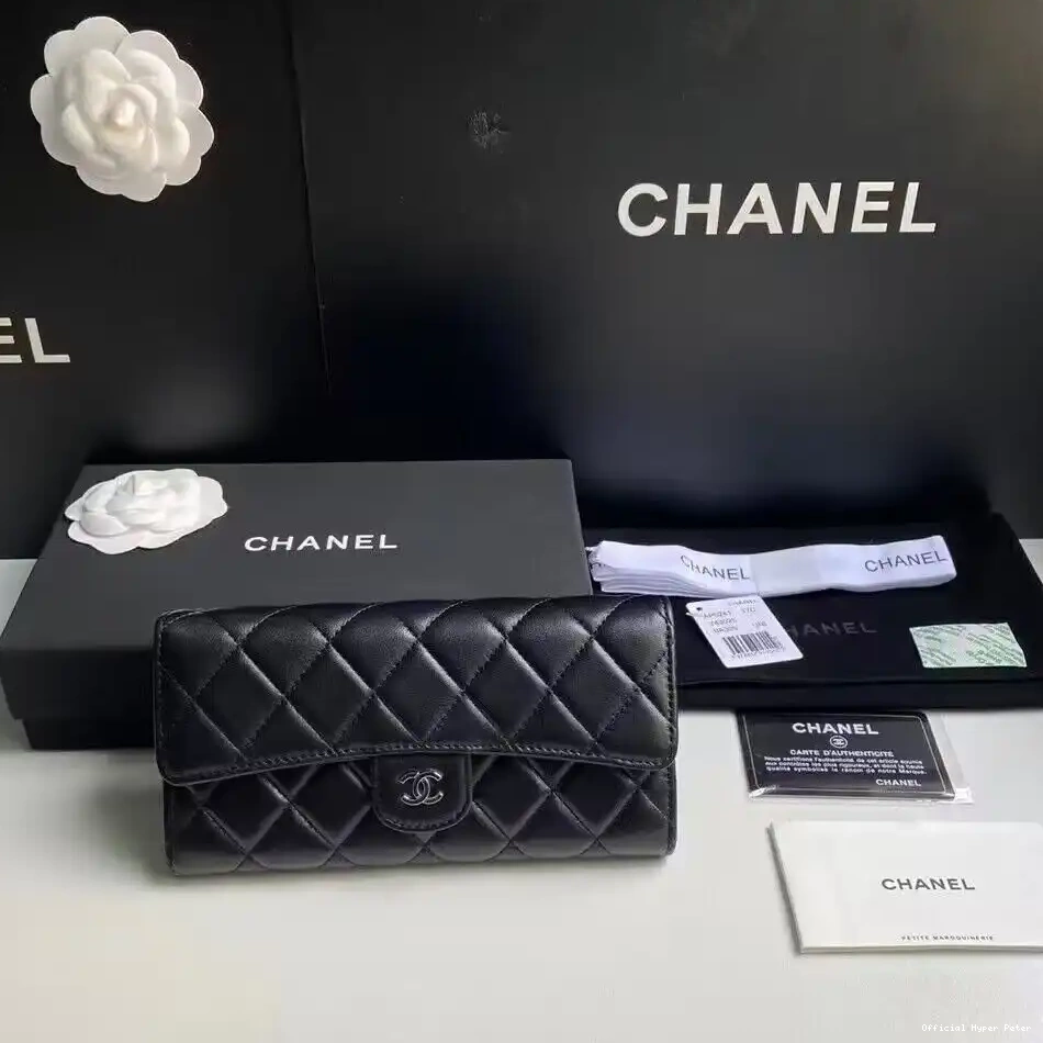 Hyper Peter CHANEL WALLET 0213