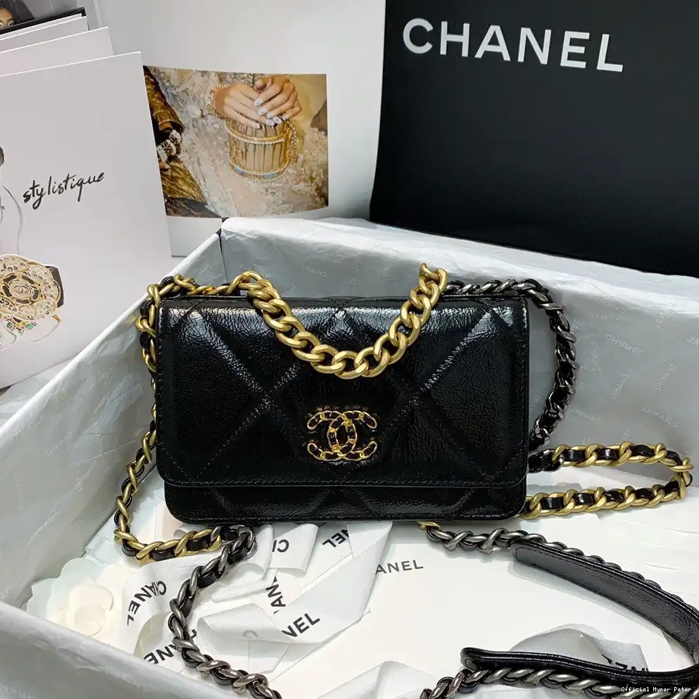 Hyper Peter ON WALLET CHAIN CHANEL19 0213