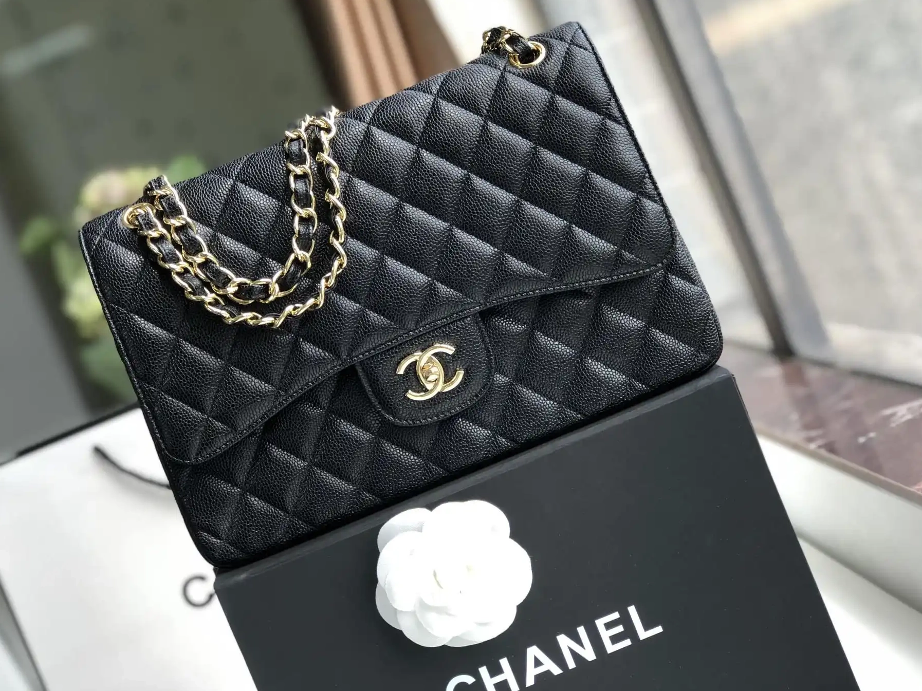 Hyper Peter CHANEL BAG FLAP 30CM 0210