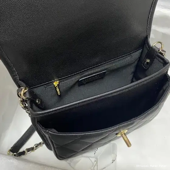 Hyper Peter MESSENGER BAG CHANEL SMALL 0210