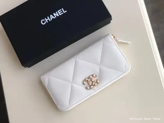 Hyper Peter 19 ZIPPED CHANEL WALLET 0210