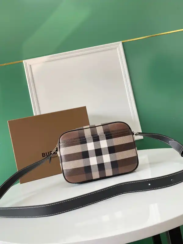 Hyper Peter BURBERRY Check Crossbody Bag 0203